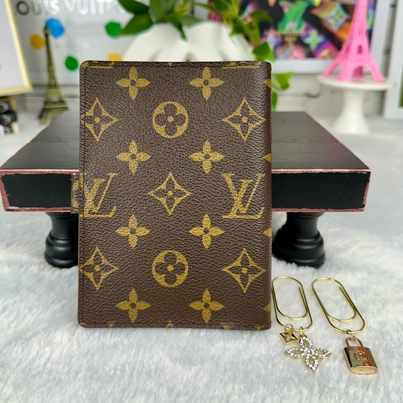 Louis Vuitton Monogram Agenda Planner PM with handmade paper clips. GREA… - Picture 2 of 10